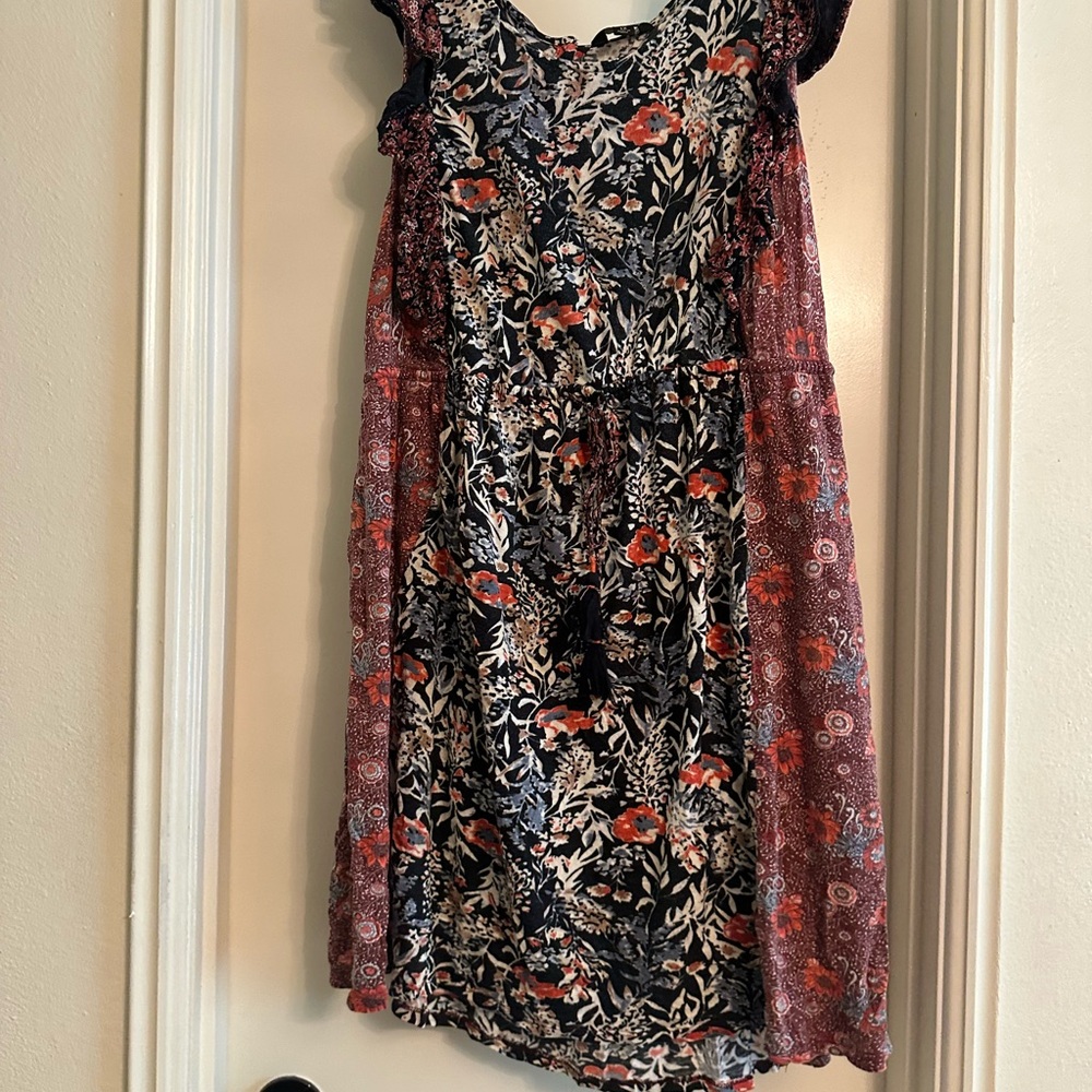 Floral Patterned Dress with Lace Sleeves